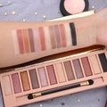 Arm-Swatches der 12-Farben Lidschattenpalette in Matt und Schimmer mit Goldgehäuse - Stil B - Rosalila Töne