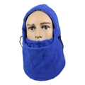 Vista detallada del pasamontañas de forro polar azul con cordón ajustable en maniquí - Azul