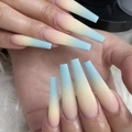 Matte lange Ballerina-Nagel-Tips mit zartrosa und hellblauem Ombré-Farbverlauf-Finish - Blau Gelber Farbverlauf Langer Sarg Stil (JP904)