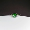 Elegant cushion cut emerald ring in silver with sparkling pave diamonds on band - Emerald Green [Silver Color]