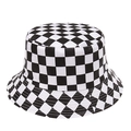 Dettaglio del motivo a scacchi bianchi e neri su un cappello alla pescatora - 5.8cm / Piccoli Scacchi Nero
