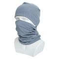 Dettaglio del set cappello e scaldacollo in pile blu grigio scuro per esterno - Zircone Blu Chiaro