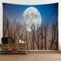 Tapisserie de forêt avec une grande lune et des arbres morts dans une nuit étoilée - 230x150cm / Paysage nocturne de la super lune