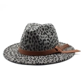 Klassieke grijze fedora hoed met luipaardprint, bruine leren band en een platte rand - Grijs