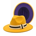 Dettaglio cappello fedora in lana gialla con nastro e fodera interna viola scuro - M (56-58cm) / Giallo con Interno Viola
