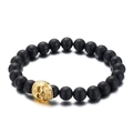 Bracciale da uomo con perline nere opache e teschio in acciaio inox dorato - Stile Perle Nere Opache Teschio Dorato (KB138346-Z)