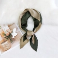 Pleated cashew square scarf in dark green and khaki color block style for women - 8 Pleats / Two-tone Green