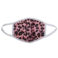 Dettaglio della maschera lavabile con stampa leopardata rosa e lacci elastici sulle orecchie - Leopardo Rosa
