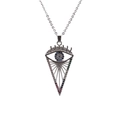 Dettaglio macro del ciondolo occhio del diavolo in argento con zirconi colorati - 0013-Occhio della Provvidenza / Argento / Catena a O
