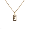 Collier géométrique doré avec pendentif rectangulaire et croissant de lune en oxydes de zircon - Lune 2 Chaîne O