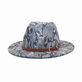 Dettaglio cappello in lana blu pitonato con cinturino marrone e fibbia dorata - M(56-58cm) / Pelle di serpente blu