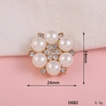 24mm Perlen- und Strass-Blumenknopf mit Goldbasis für DIY Handyhüllen und Schmuckzubehör - D682 Perlenblume Nr. 4