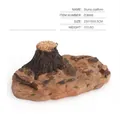 Detalle macro de plataforma de resina tronco de árbol con musgo para hábitats - Plataforma de Muñón