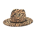Klassieke fedora hoed met brede rand, geel en zwart zebramotief en leren band decoratie - M (56-58cm) / camel