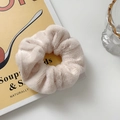 Elastico per capelli in peluche beige rosa, morbido accessorio in stile coreano - Beige Peluche