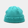 Primer plano del gorro de punto verde azulado con detalles desgastados y rotos vintage - M (56-58cm) / Verde azulado