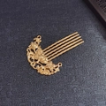 Peigne à cheveux lotus doré avec motifs de nuages de style traditionnel chinois - Peigne à Cheveux Unique (M44) / Doré