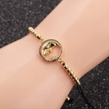 Böhmisches Goldperlenarmband mit Mondgesicht-Anhänger und bunten Zirkonias auf schwarzer Kordel - B0136 Goldene Perlen/Schwarzes Seil