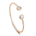 Minimalistisches offenes Armband in Roségold mit funkelnden Zirkoniasteinen - Roségold