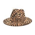 Dettaglio cappello fedora in lana con motivo zebrato arancione e nero, vista dall'alto - M(56-58cm) / Cammello