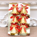 Set di 6 campanelle natalizie dorate con fiocchi rossi e scritte Merry Christmas per albero - Set di 6 campanelle da 5cm