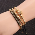 Ensemble de 3 bracelets dorés pour hommes avec pendentif couronne et zircons noirs - Ensemble de 3 Pièces