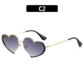 Lunettes de soleil cœur à monture dorée et verres dégradés violets pour femmes - Monture Dorée Verres Gris Dégradés (C2)
