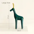 Große pfauengrüne Giraffenfigur aus Keramik mit Goldakzenten und 27 cm Höhe - Groß (Dunkelgrün & Gold)
