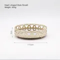 Petit plateau miroir doré pour bijoux avec cadre en métal et cœurs ajourés décor - Style Coeur-Petit / Or