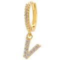 Macro detail of V-letter pendant earring with micro-paved zircons and 18k gold plating - Letter V / Gold