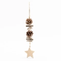 Rustikaler Weihnachtsschmuck mit natürlichen Tannenzapfen und einem Holzstern-Anhänger - Pentagramme