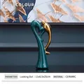 Escultura de pájaro del amor en cerámica verde oscuro y oro para decorar 11x6.5x25cm - Aves del Amor Vigilando-Verde Oscuro