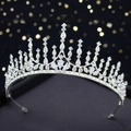 Elegante tiara da sposa con cristalli scintillanti su base in metallo argento lucido - Argento