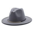 Chapeau fedora classique en feutre gris avec ruban noir et détail en métal doré - M (56-58cm) / Gris clair
