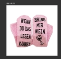 Rosa Korallenfleece-Socken mit Text Wenn du das lesen kannst bring mir einen Wein - OPP-Beutelverpackung / Rosa-Bringen Mir Wein