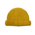 Detalle del gorro de punto acanalado amarillo mostaza para niños con textura de lana gruesa - Amarillo