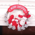 Ghirlanda natalizia con renna, scritta Merry Christmas e aghi di pino bianco su base rattan - Stile Alce