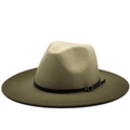 Détail d'un chapeau bicolore en laine avec ceinture en cuir noir et boucle dorée fine - Taille Unique 58cm / Décor de Ceinture Noire Fine à 3 Boucles / Contraste Vert Armée/Beige