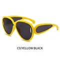 Lunettes de soleil oversize tendance avec monture jaune et verres gris foncé chic - Monture Jaune Verres Gris