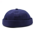 Primer plano del gorro docker azul marino de algodón con detalle de borde vuelto - M / Azul marino