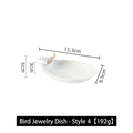 White ceramic leaf-shaped jewelry tray with bird ornament, size 15.3x8.5cm - Style 4 (White Leaf Single Bird)