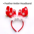 Diadema de cuernos de reno navideños con plumas blancas y cascabeles en tela roja - Diadema de Cuernos de Reno con Plumas