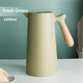 Minimalist nordic 1L thermal carafe in fresh green with premium wooden handle - Plain Style / Green