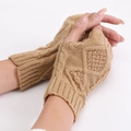 Women's khaki knit fingerless gloves with diamond pattern and warm cable stitch - Beige