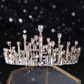 Corona da sposa dorata di lusso con cristalli scintillanti su base di vetro - Oro