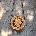 Borsa a tracolla rotonda in rattan di Bali con trama a raggiera e tracolla in pelle - Fiocco a pentagramma 20*8cm