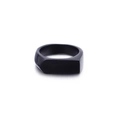 Anillo de sello minimalista en acero inoxidable negro con parte superior plana y mate - US 8 / Negro (KR86568-KHX)