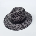 Sombrero de jazz de fieltro con ala ancha y elegante estampado de leopardo gris - Talla única / Gris oscuro