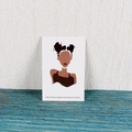Carte d'affichage de boucles d'oreilles blanche avec illustration de femme élégante - Style ZK163 / 100 Pcs/Paquet
