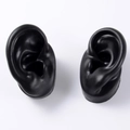 Coppia di modelli di orecchie umane in silicone nero per gioielli e auricolari - Orecchio Sinistro / Nero